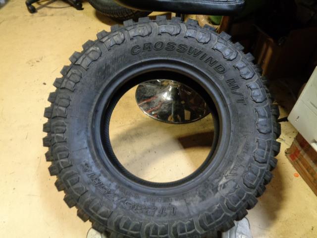 LING LONG CROSSWIND M/T BSW LT 235 75 15 104 101Q LRC 6PLY TIRE MTR2814LL BQ4