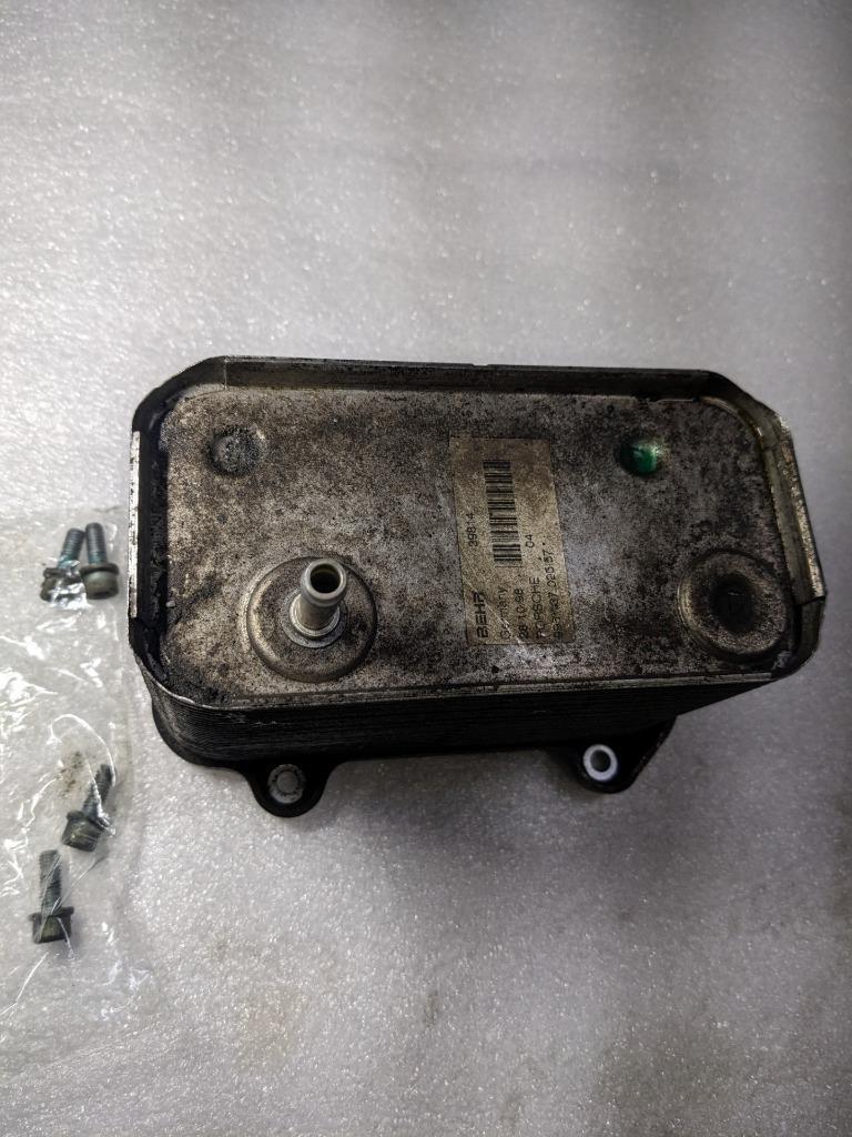 PORSCHE 911 BOXSTER OIL COOLER 99613702557 USED 996B.G.L.
