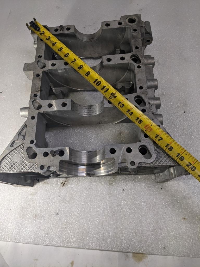 PORSCHE MACAN 2016 3.0 PETROL ENGINE BLOCK 9461011137R USED I2