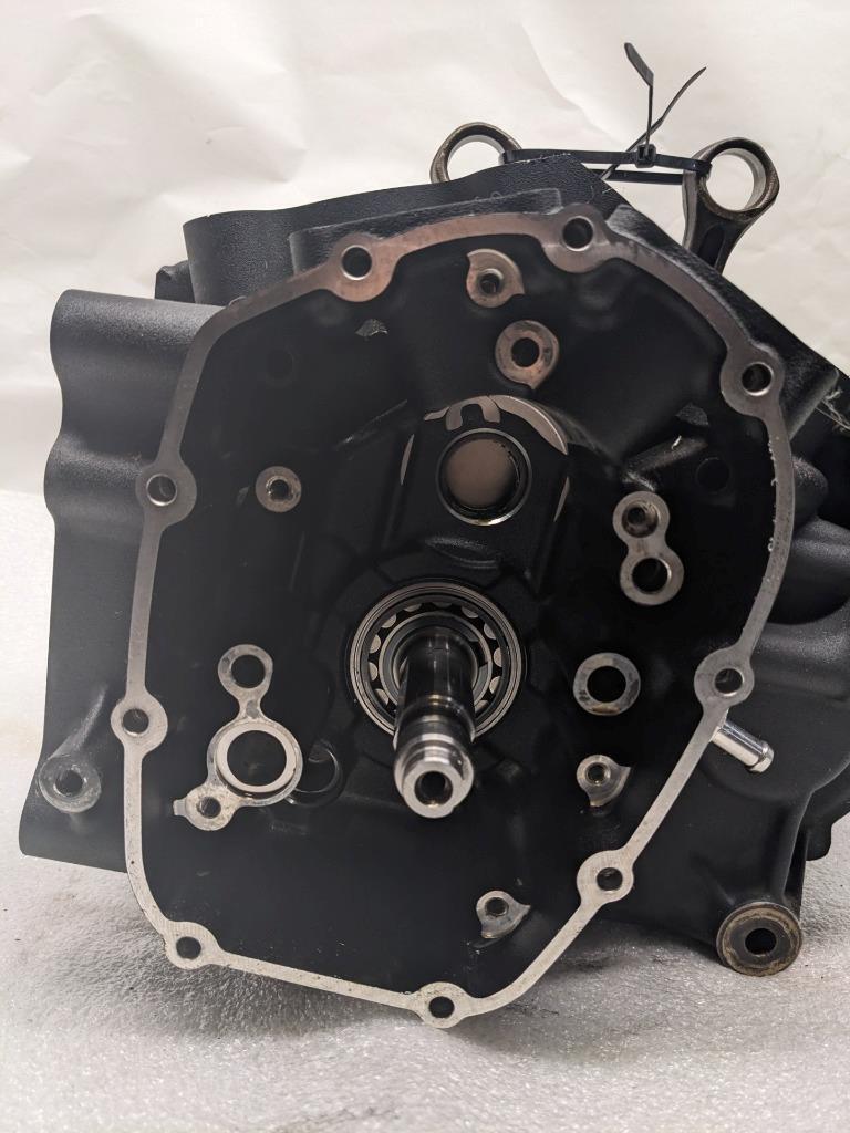 HARLEY DAVIDSON MILWAUKEE 8 TOURING CRANKCASE FOR 17-23 ELECTRA GLIDE USED I2