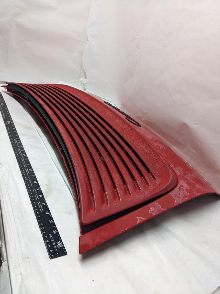 PORSCHE REAR TRUNK LID RED W/ GRILLE & LOWER BRACKET FOR 94 996 CARRERA USED R22