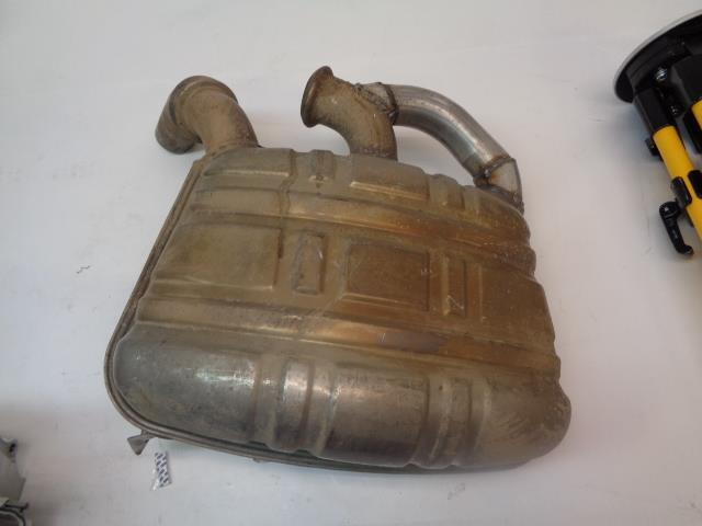 Porsche 911 Exhaust 02-05 Non Turbo Right Muffler 996 111 131 71 USED OEM R25