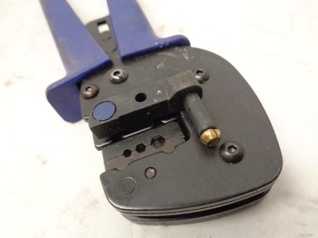 LEONI FIBER OPTICS CRIMP TOOL w/ ACCESSORIES ZXXX-CB0 3.0 3.5 5.0 DIE SET R22T5