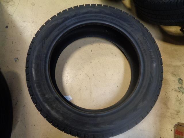 1 YOKOHAMA ICEGUARD G075 P 235 55 19 101T SL 110175123 TIRE BQ1