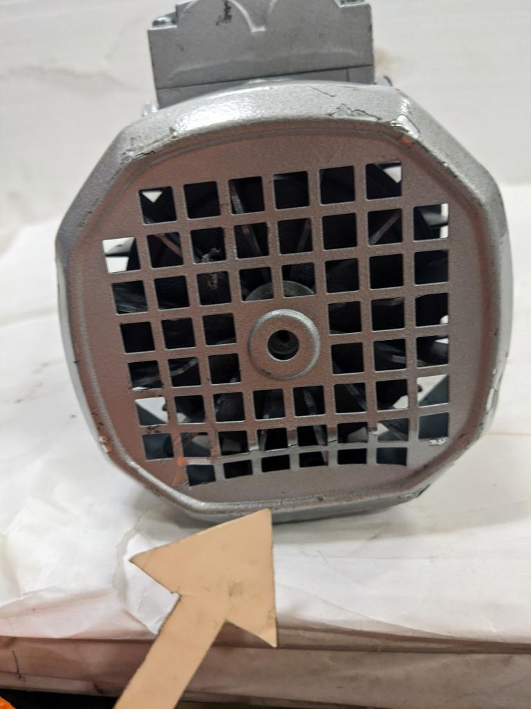 Bonfiglioli P63B14 B3 OIL TYPE JD00012562 with Motor 830520156 NEW BSIG1