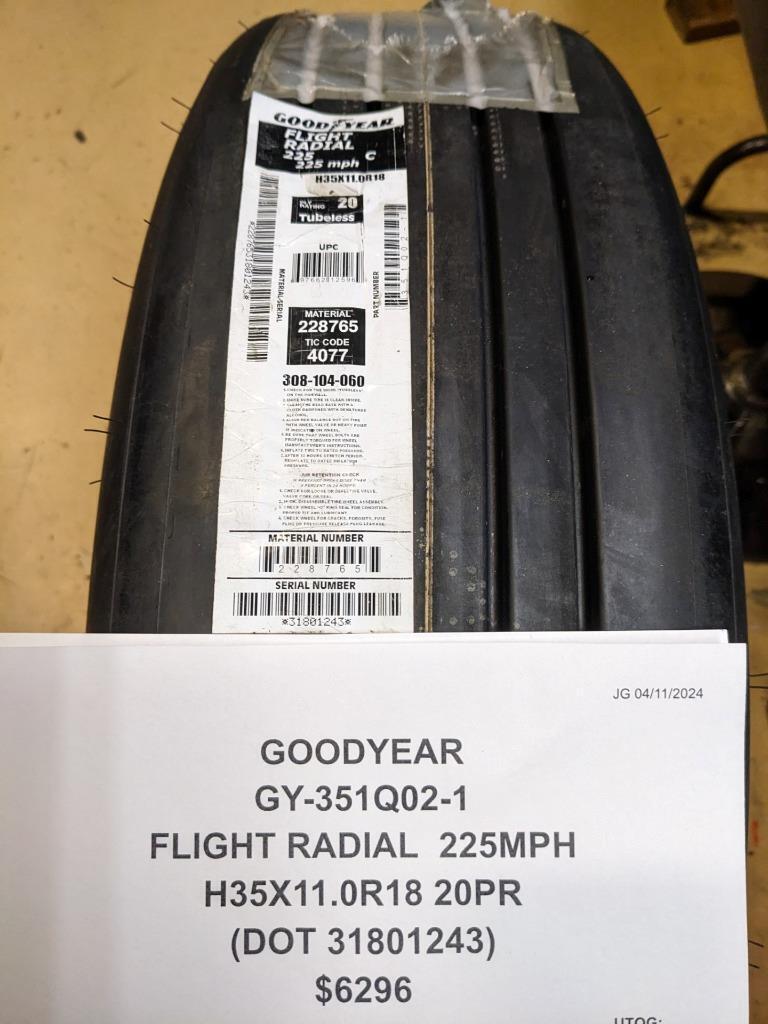 GOODYEAR FLIGHT RADIAL 225MPH H 35 11.0 18 20PR TIRE 351Q02-1 CQ2