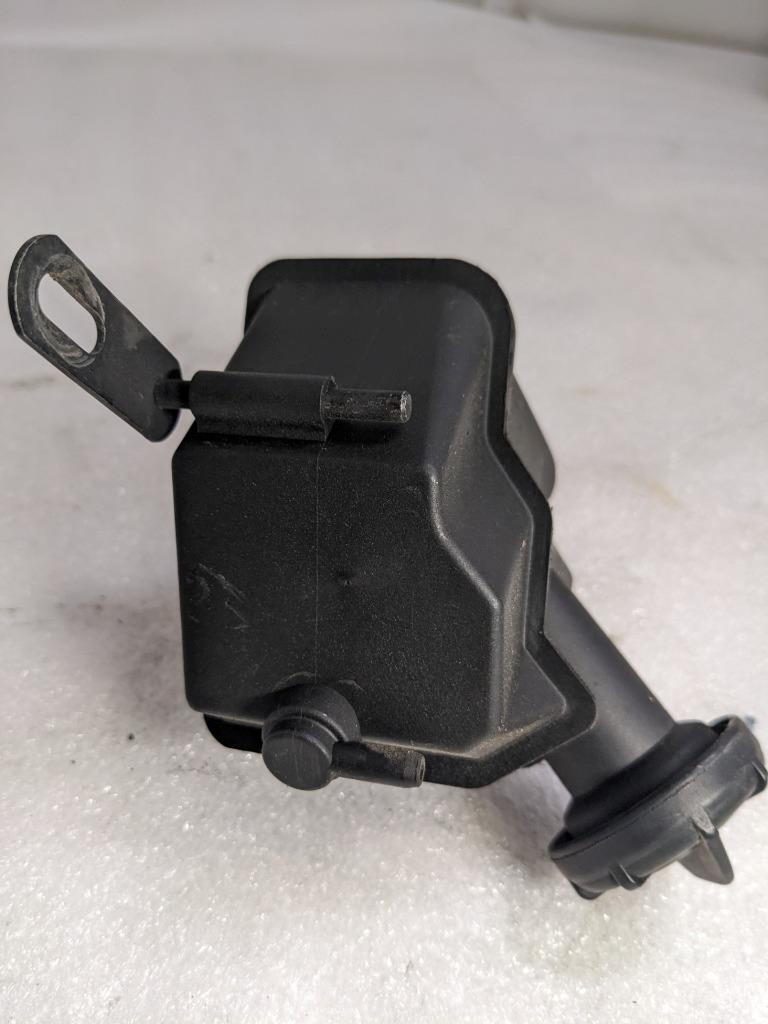 PORSCHE 911/996 POWER STEERING FLUID RESERVOIR TANK USED 996B.G.L.