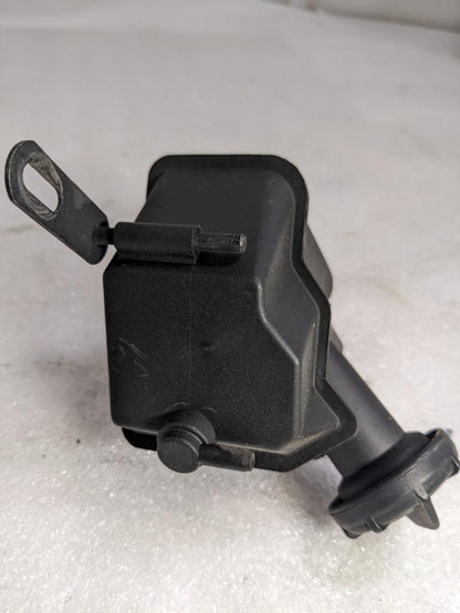 PORSCHE 911/996 POWER STEERING FLUID RESERVOIR TANK USED 996B.G.L.