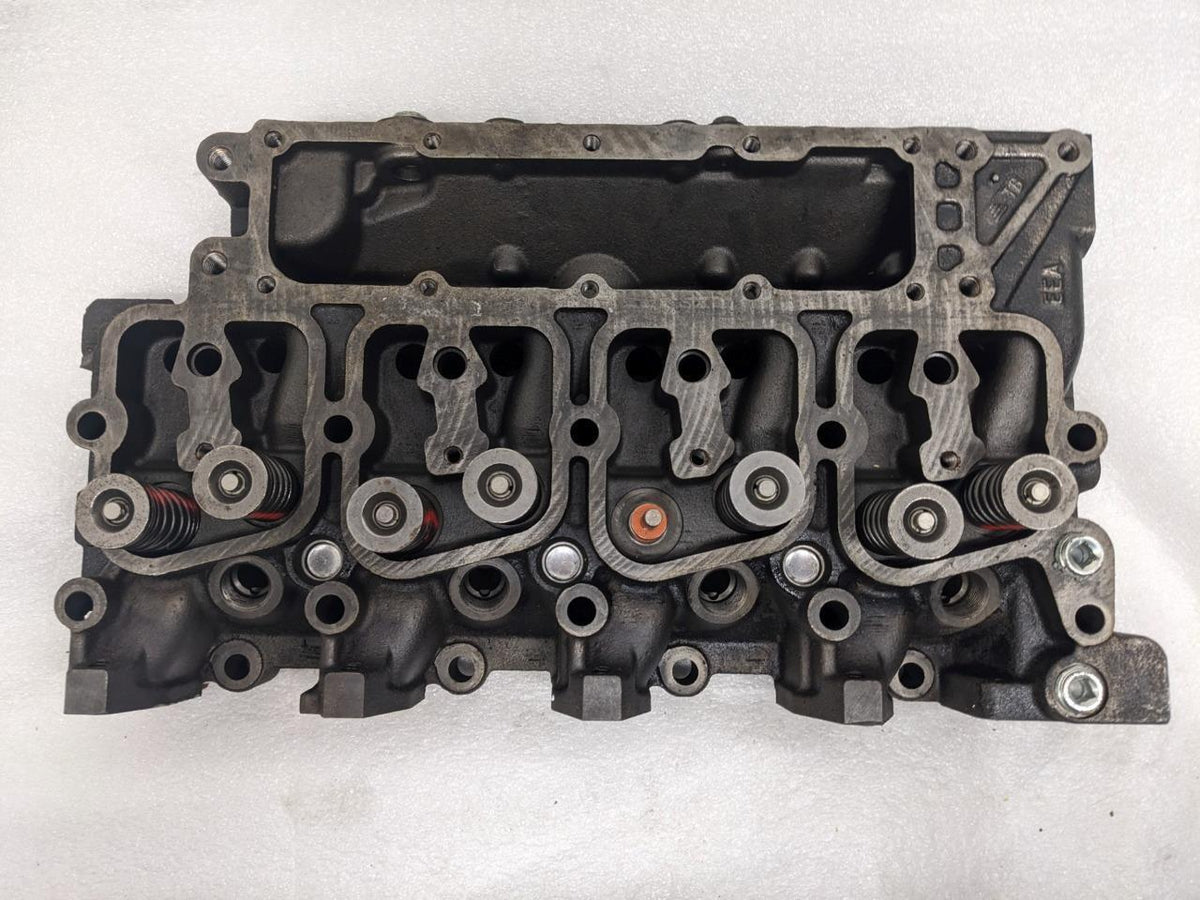 CUMMINS 2831041 Case Cummins Cylinder Head FOR 450/430/440 CASE Dozer NEW R18