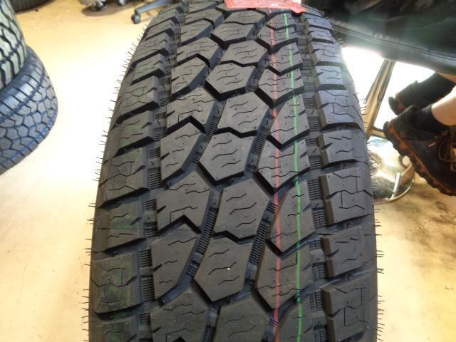 RADAR RENEGADE A/T4 OWL P 275 65 18 116T SL TIRE RZD0039 BQ4