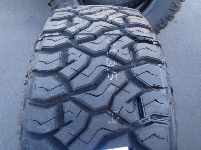 VENOM POWER TERRA HUNTER R/T+ LT 285 55 20 124/121S LRF 12PLY TIRE TVPRT13 SU7