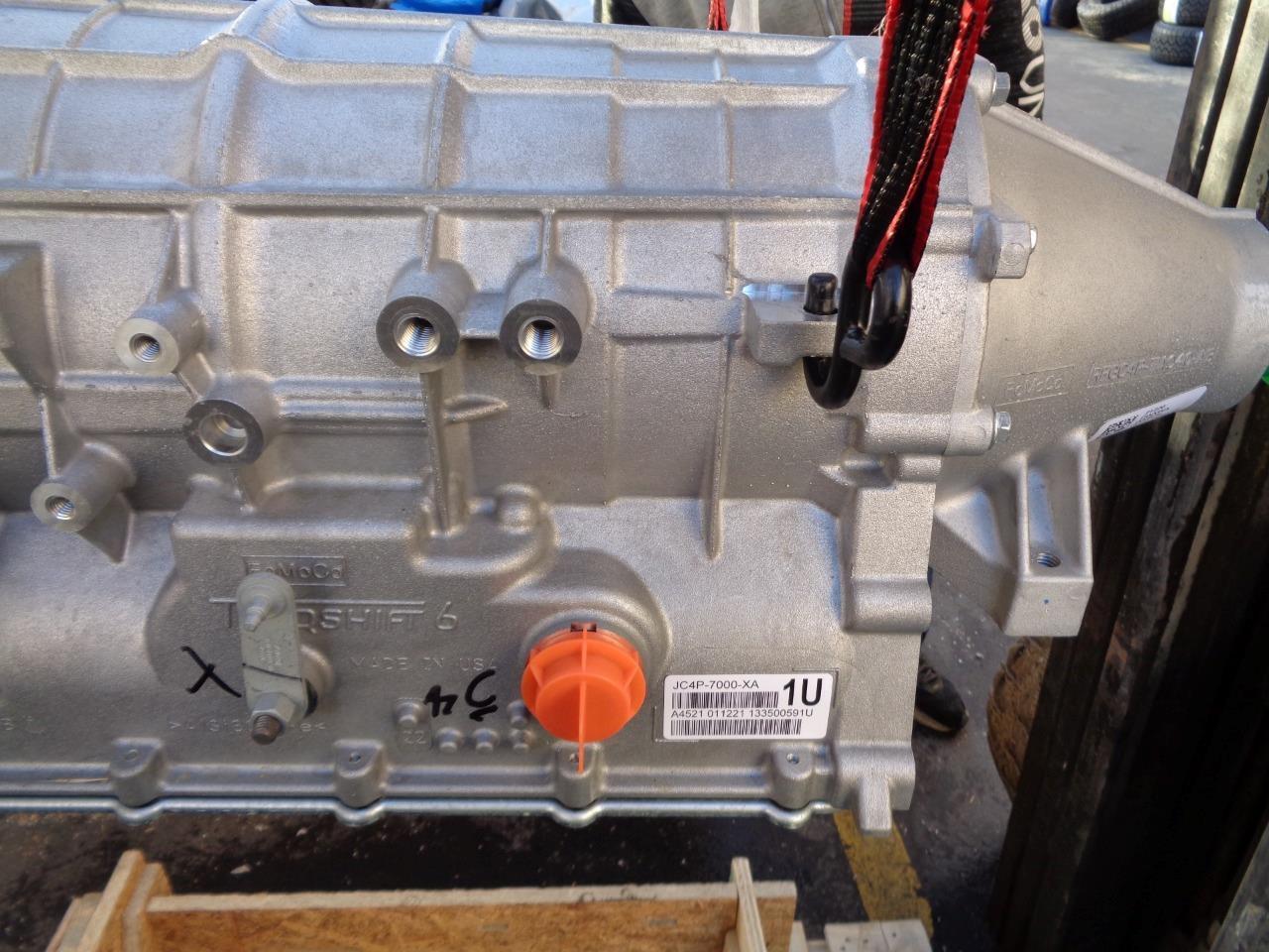 FORD F-350 SUPER DUTY '17 6-SPEED AUTO TRANSMISSION GAS 2WD  6.8L PTO HC4Z7000E