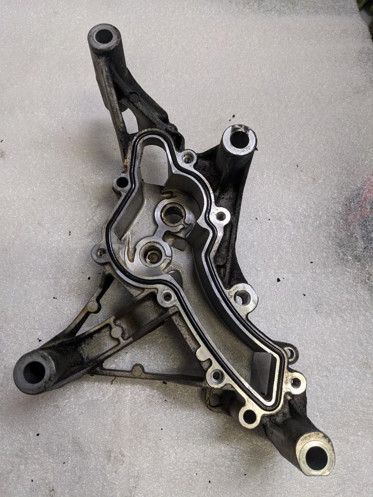 PORSCHE BOXSTER 987 2005-2008 3.2 OIL PUMP COVER 9971071124R USED R20