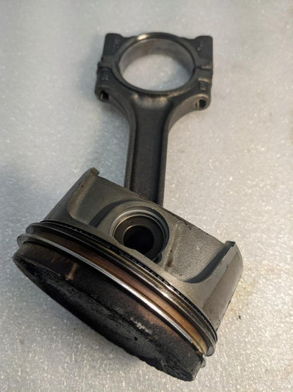 PORSCHE 986 BOXSTER 2.7L PISTON W/CONNECTING ROD #1 9961031028R USED 996GL2T1