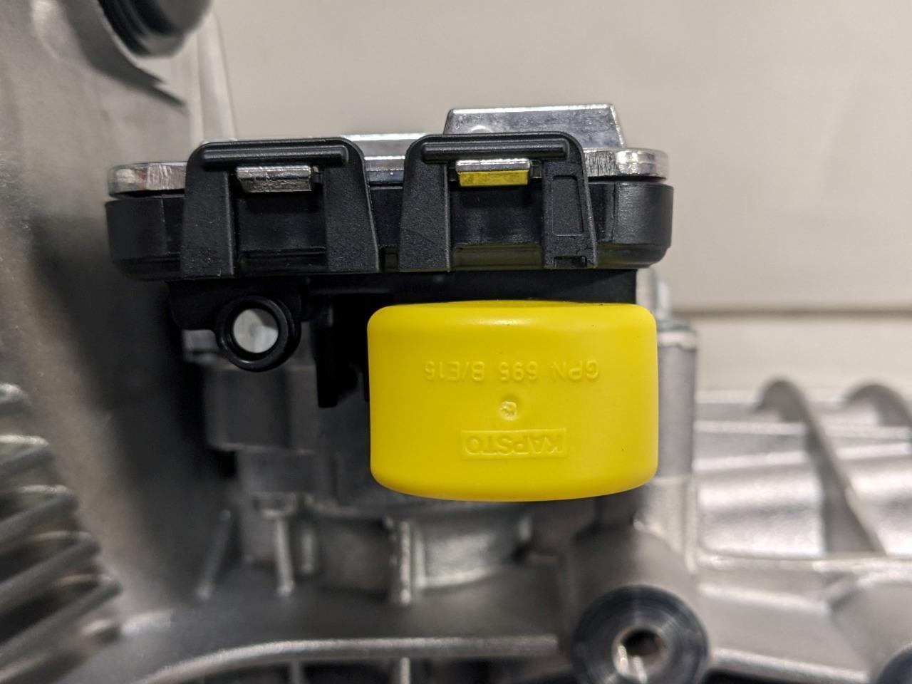 GENUINE PORSCHE 958 351 042 BX 15-18 CAYENNE TRANSFER BOX CASE T3 BSRG4