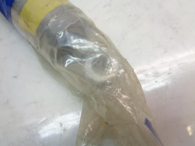 NEW OEM VOLVO PENTA 3889956 TRIMMING HYDRAULIC CYLINDER R32T2