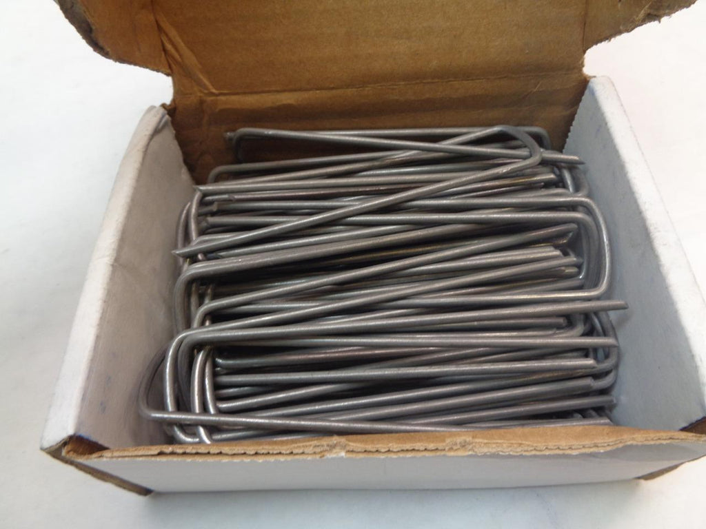 NEW EASY GARDENER CONTRACTOR FABRIC & GARDEN STAPLES 4.5"L 100PC BX8041 R27