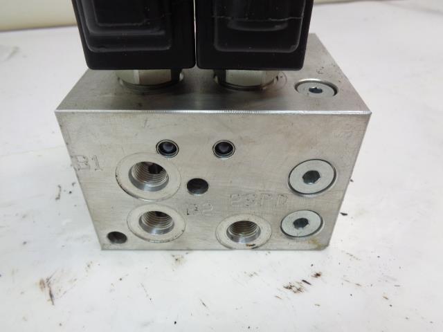 NEW REXROTH CASE SV185 2SPD BRAKE VALVE 84256531 R34T1