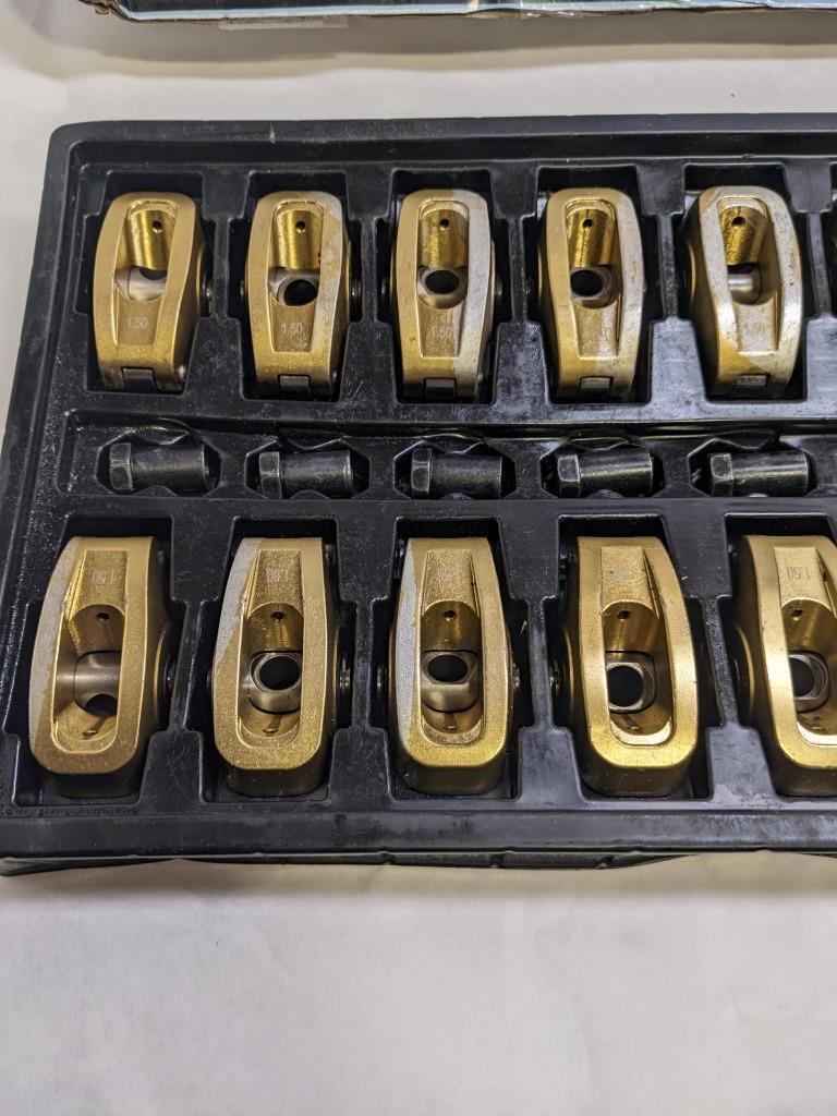 SPEED MASTER79 ALUMINUM ROLLER ROCKER ARMS SET 8/16 PCE261100401 USED R29