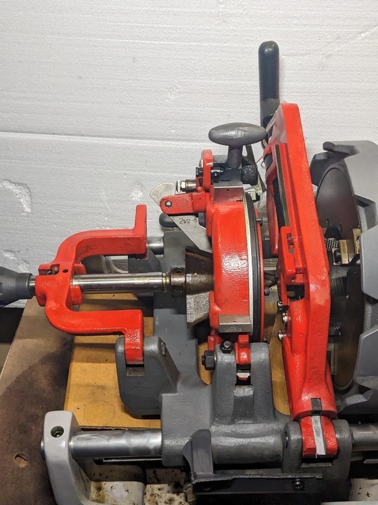 ROTHENBERGER 63006 Pipe Threading Machine 1/2 To 4 In B2