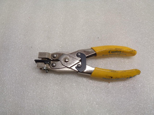 USED SARGENT 1098 CT Crimper, THOMAS & BETTS SNS RG6/59, F, RCA, BNC R22T8