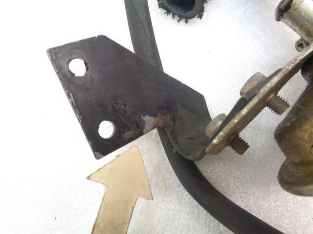 PORSCHE 93011017300 VACUUM LIMITER SWITCH FOR 84-90 PORSCHE 911 CARRERA USED R20