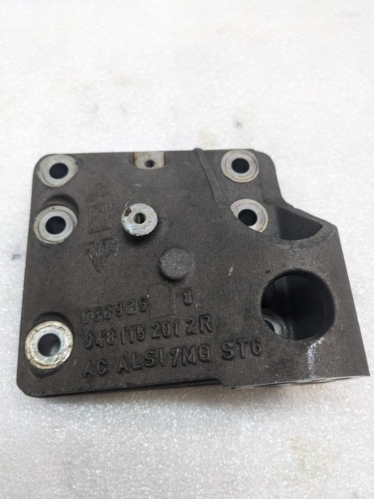 PORSCHE CAYENNE ENGINE HOLDER RIGHT 9481152012R USED R25