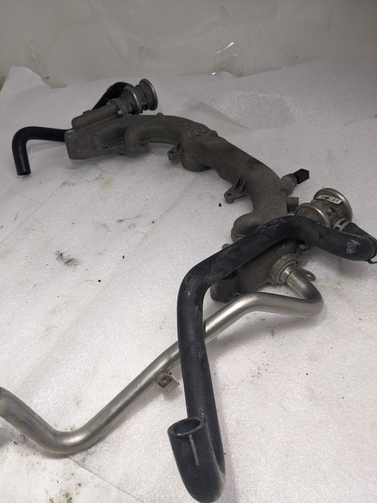 PORSCHE CAYENNE 4.5L VALVE HOUSING WITH PIPES MOUNTED 9481061514R USED R25