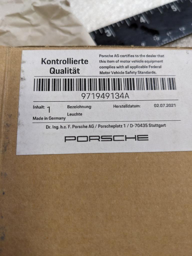 PORSCHE 971949134A STEP LIGHT FOR TAYCAN NEW PGB2TA