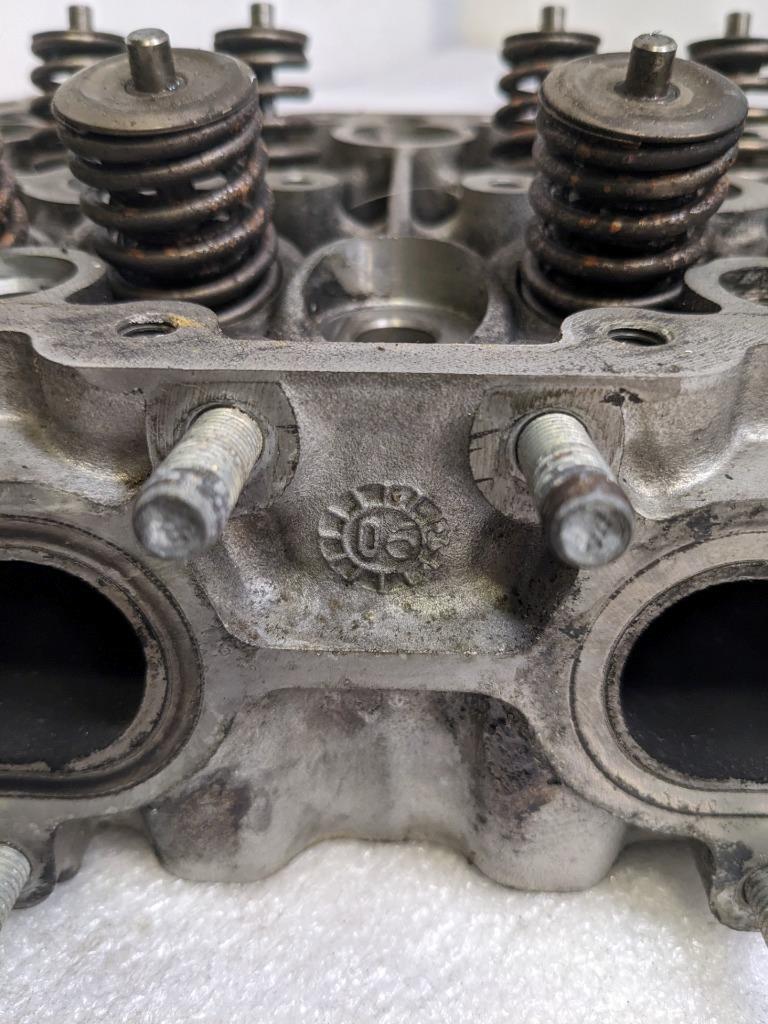PORSCHE 948104104 LEFT ENGINE CYLINDER HEAD FOR 03-06 CAYENNE 4.5L USED #1 I2