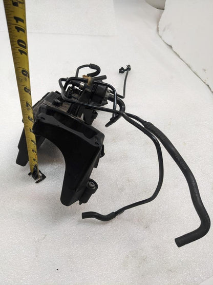 2015-18 PORSCHE PANAMERA VACUUM TANK RESERVOIR 94611013077 USED R22