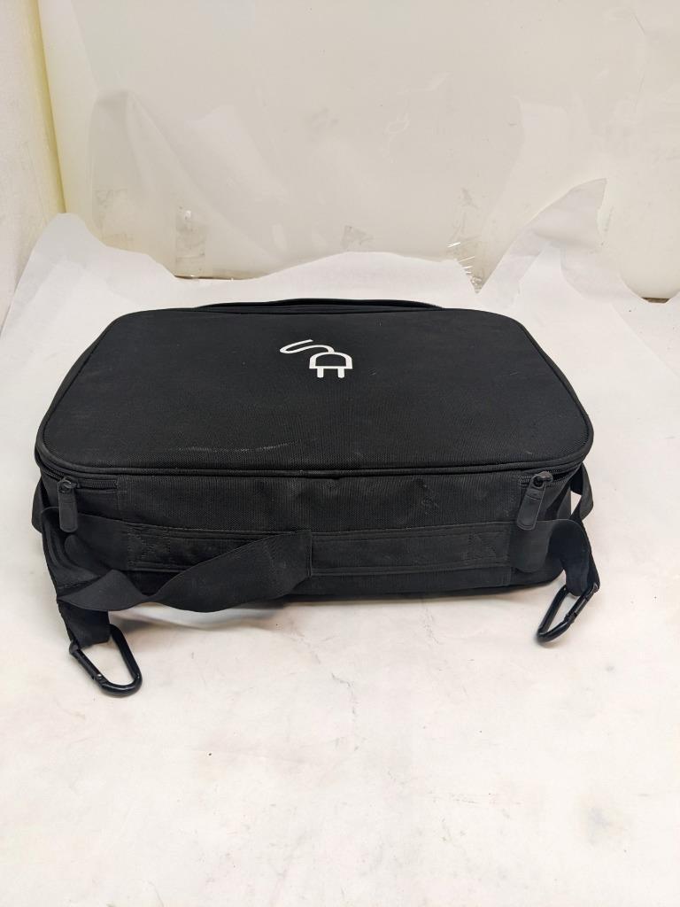 PORSCHE UNIVERSAL CHARGER W/CASE FOR ELECTRIC VEHICLES 7PP971675B 120-230V R21