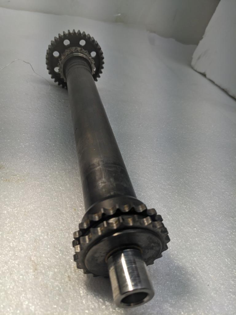 PORSCHE 911 996 INTERMEDIATE CAMSHAFT 99610501565 GENUINE USED 996GL2T1