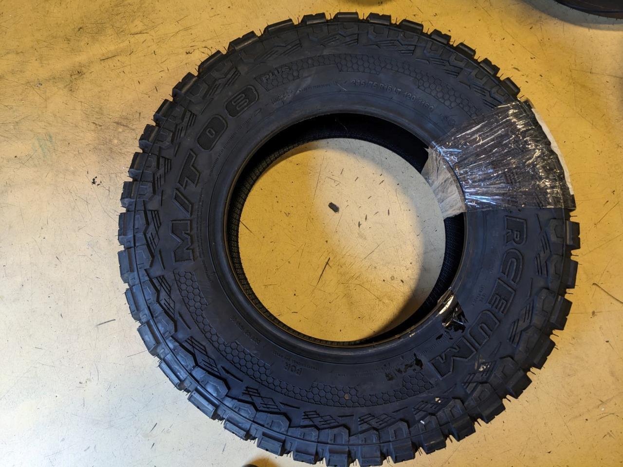 FORCEUM MT-08 PLUS BSW LT 245 75 16 120/116Q LRE 10PLY TIRE 1200052308 CQ3