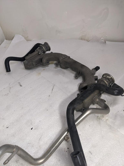 PORSCHE CAYENNE 4.5L VALVE HOUSING WITH PIPES MOUNTED 9481061514R USED R25