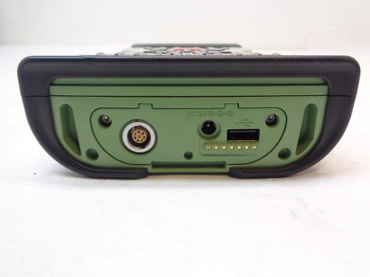 LEICA CS15 GPS DATA COLLECTOR CONTROLLER & CLAMP NO BATTERY R32T2