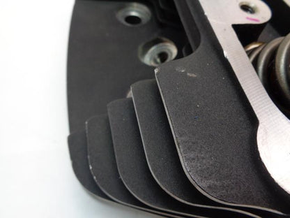 1 USED PAIR OF HARLEY DAVIDSON ROAD KING 2006 CYLINDER HEADS R16