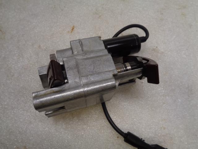 Porsche Boxster/996 Timing Chain Tensioner Cyl 1-3 996 105 051 58 USED OEM R24T6