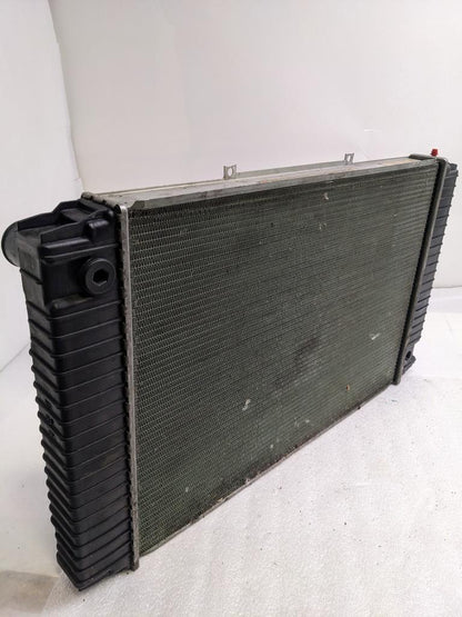 LEAKY PORSCHE 92810604401 RADIATOR FOR 87-91 PORSCHE 928 MANUAL TRANS USED R25