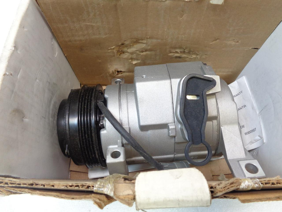 NEW ACDELCO 15-21127 AC COMPRESSOR 2000-02 CADILLAC, CHEVY, GMC (VARIOUS) R3