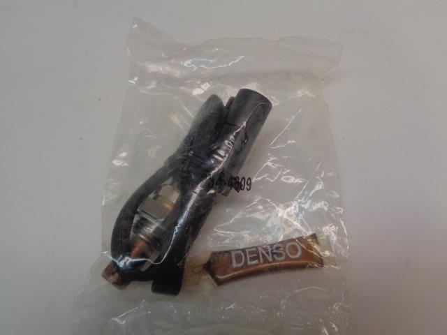 BRAND NEW DENSO FORD LINCOLN  OXYGEN SENSOR 234-4609 R13T4