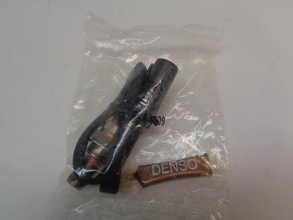 BRAND NEW DENSO FORD LINCOLN  OXYGEN SENSOR 234-4609 R13T4