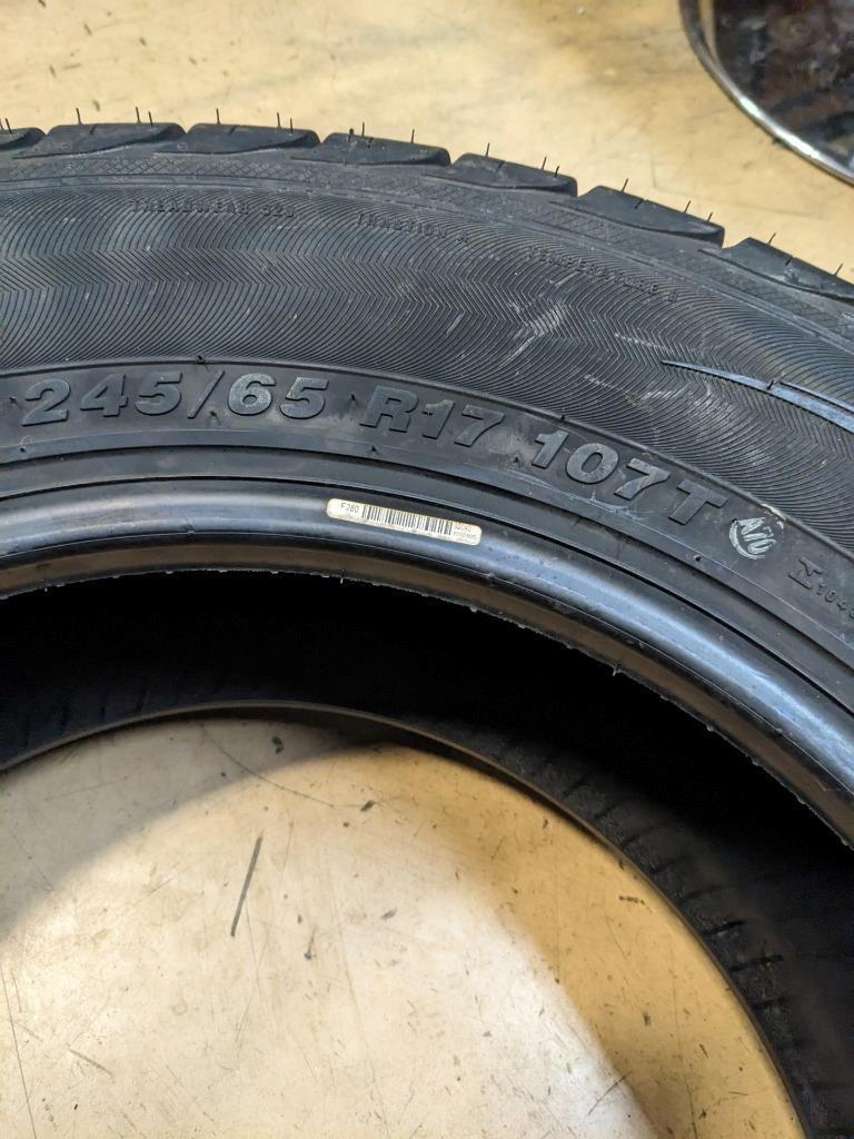 NOS RADAR RXS9 P 245 65 17 107T SL TIRE ACC0068 CQ1