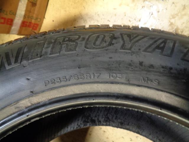 1 UNIROYAL LAREDO CROSS COUNTRY TOUR P 235 65 17 103T SL TIRE 40065 BQ1