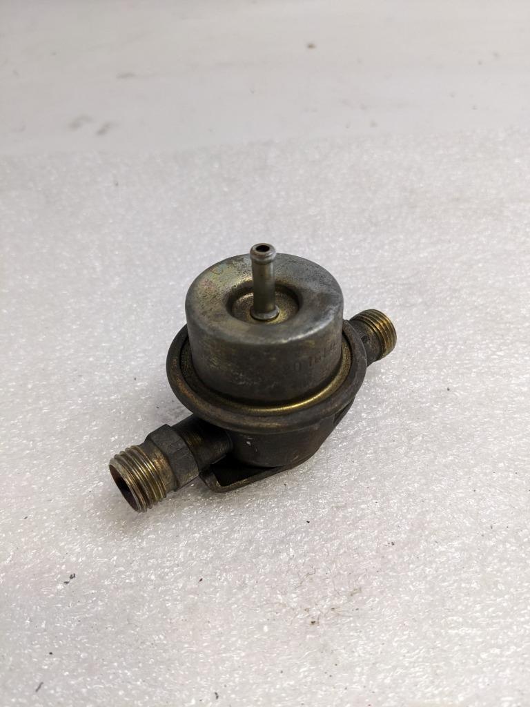 BOSCH 0280161021 FUEL PRESSURE DAMPER FOR 84-89 PORSCHE 911 C 3.2L H6 USED R20T7