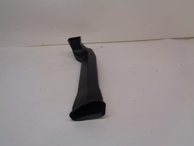 PORSCHE CAYMAN 987 06-12 UNDER DASH AIR DUCT SECTION LEFT 997 572 463 00 R20