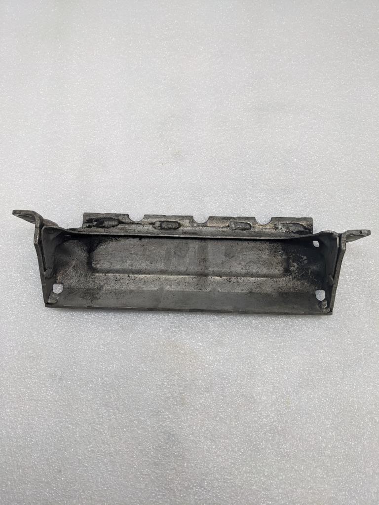 PORSCHE MACAN 15-18 HEAT PROTECTION 95B121557A USED R21