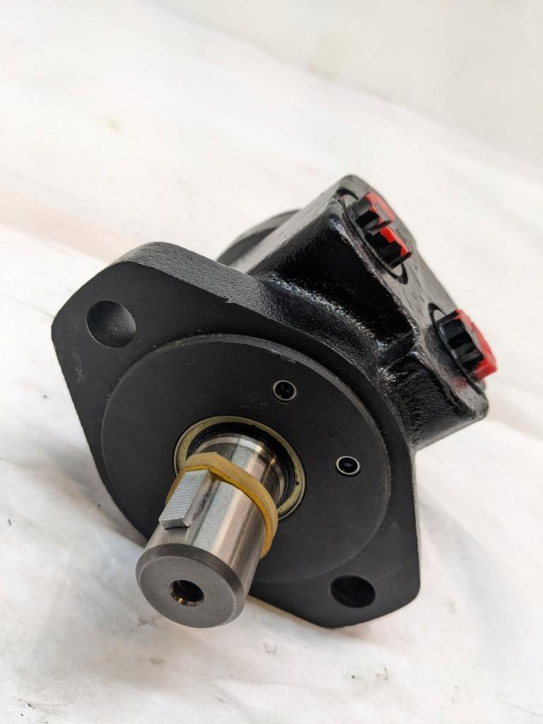 DANFOSS 2" CUT 7-BOLT ON HYDRAULIC MOTOR Z231602742AP NEW R11