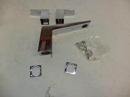 NEW DANZE D300962T MID-TOWN MOUNTED ROMAN CHROME FAUCET W/ DUBBLE HANDLE R30