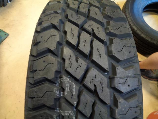 COOPER DISCOVERER S/T MAXX BSW LT 285 65 18 125/122Q LRE 10PLY TIRE 170073004